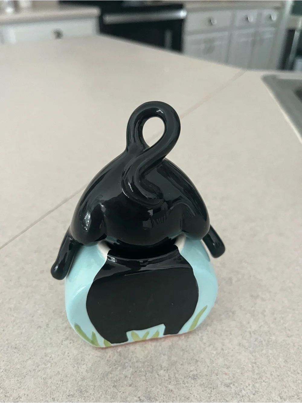 N/A cute black